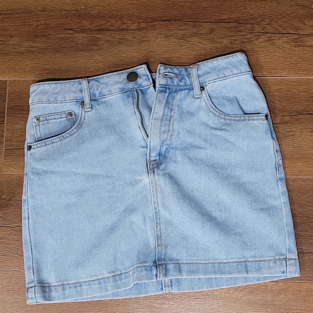 Forever21 denim mini skirt